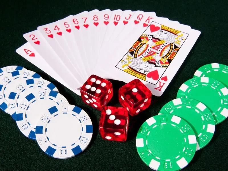 Có nên tham gia chơi Game bài miễn phí